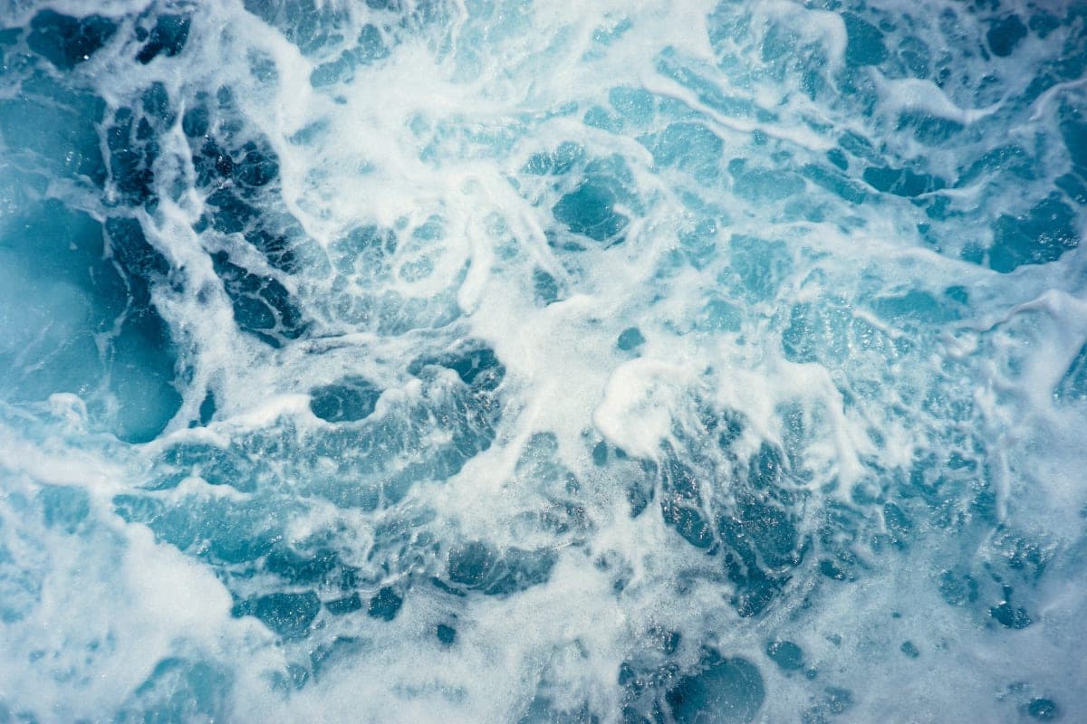 Water splashing in the ocean